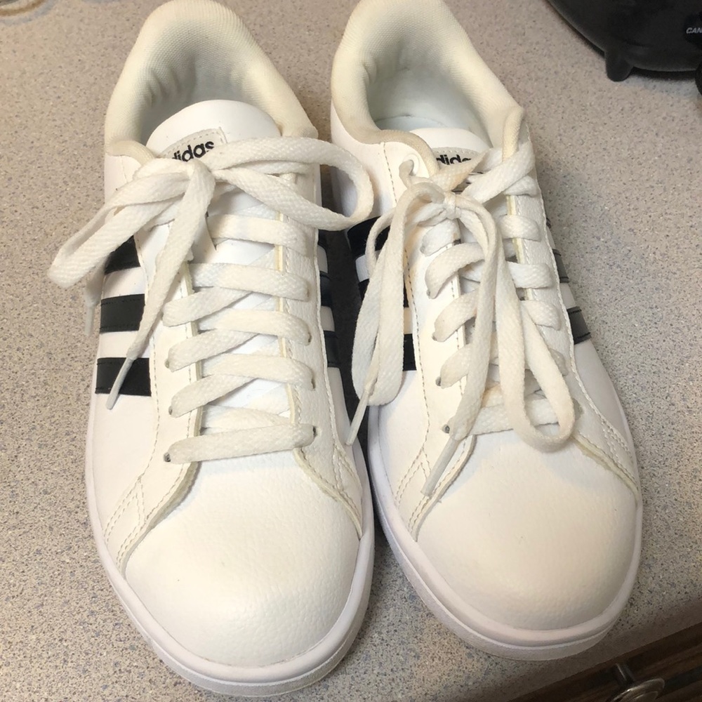 Adidas Cloudfoam Advantage White Sneakers